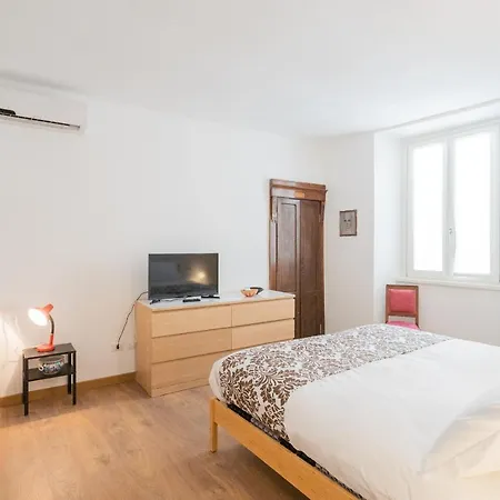 Da Pia In Historycal Centre By Rent Apartment *